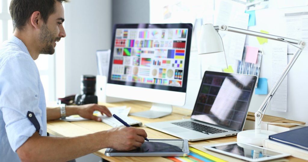 Experto En El Área Realiza Diseños De Logotipos Minimalistas.